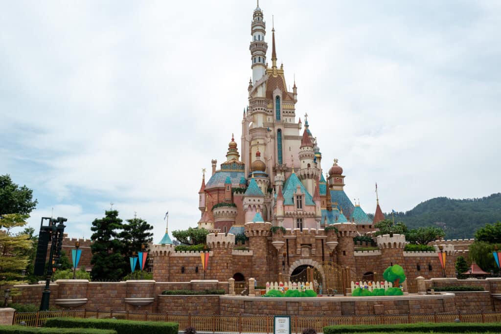 Layover in Hong Kong Disneyland trip